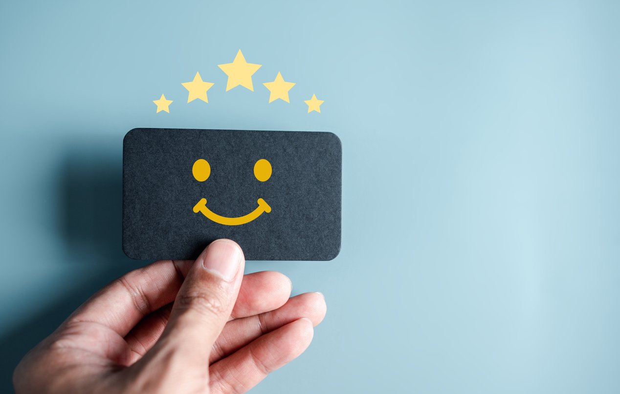 Customer Experiences giving five stars and smile face review, Cl